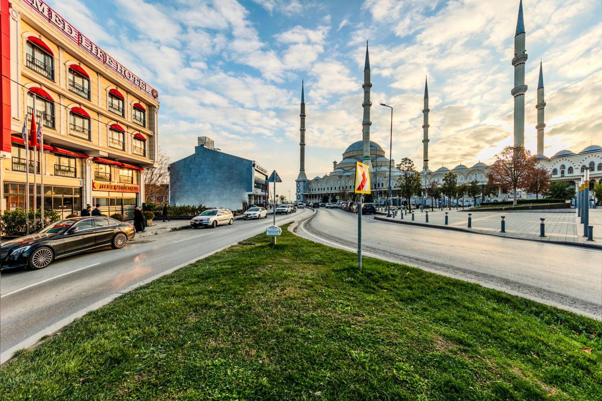 Готель Med Life Istanbul Airport Arnavutkoy