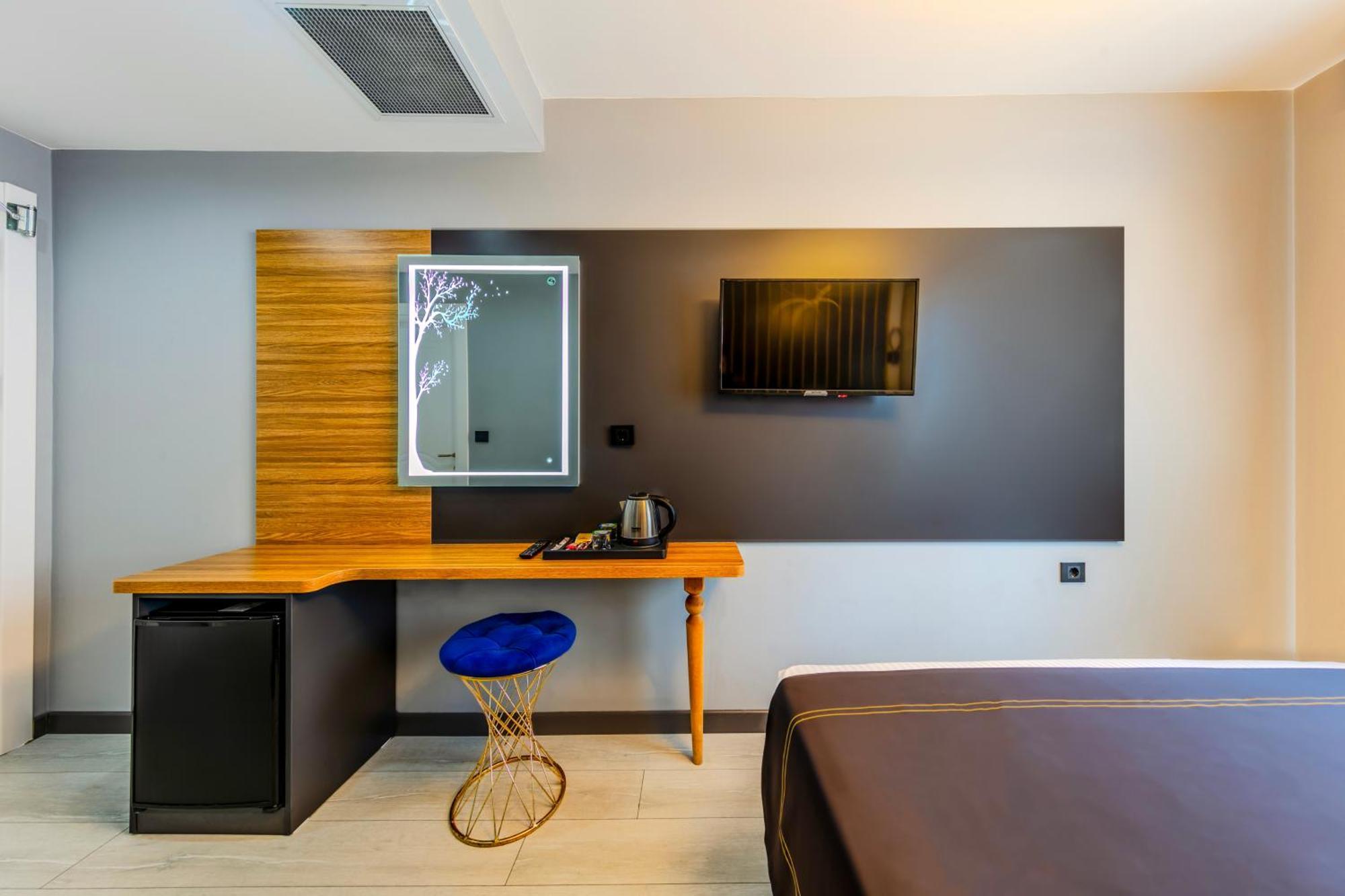 Готель Med Life Istanbul Airport 4*