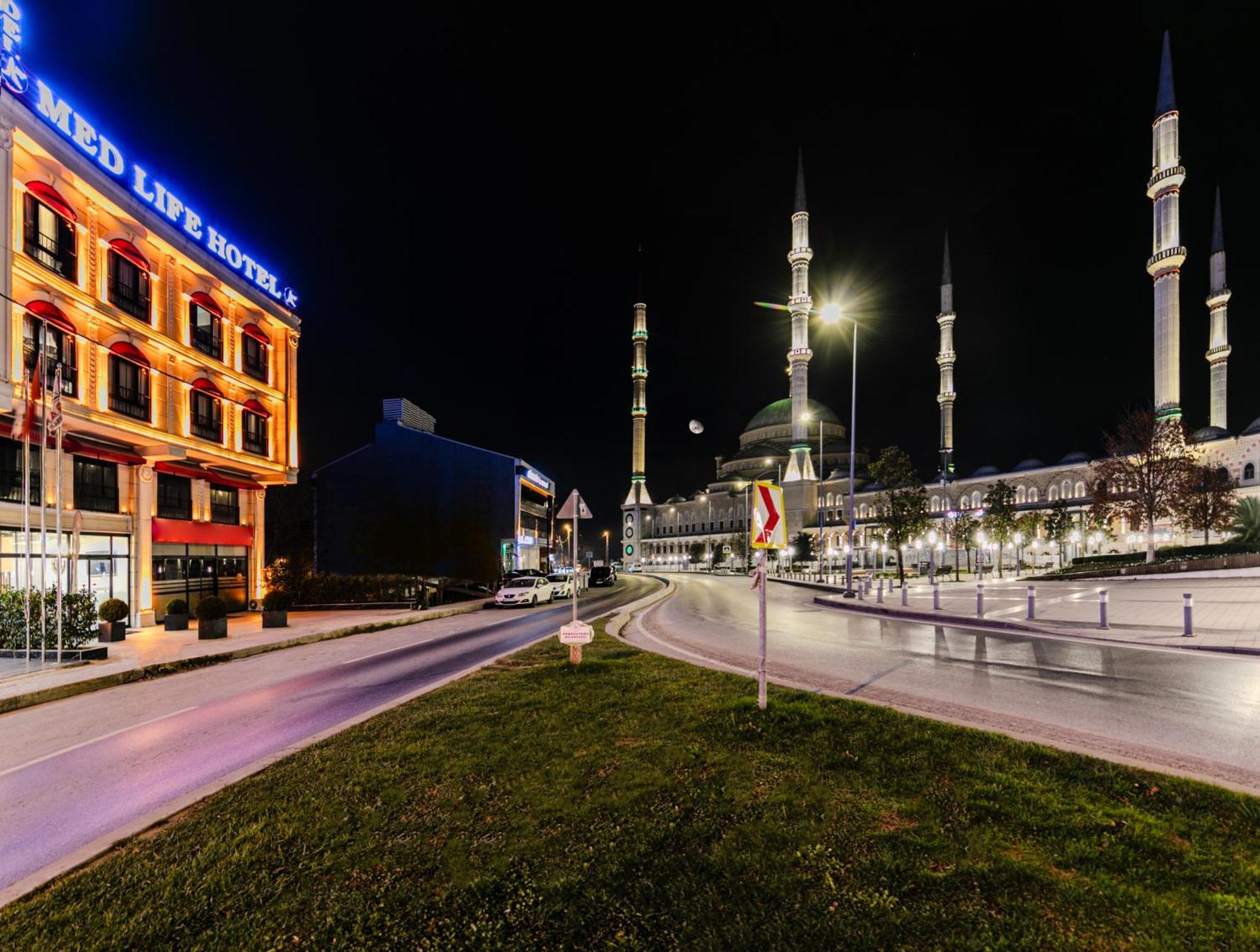 Med Life Istanbul Airport Готель Arnavutkoy